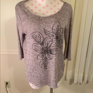Rue JuJu Women's Heather Gray Beaded Floral Top Size Large like NEW All Seasons